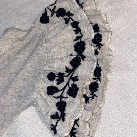 Lose fit ruffle sleeve shirt - Picture 3 of 4